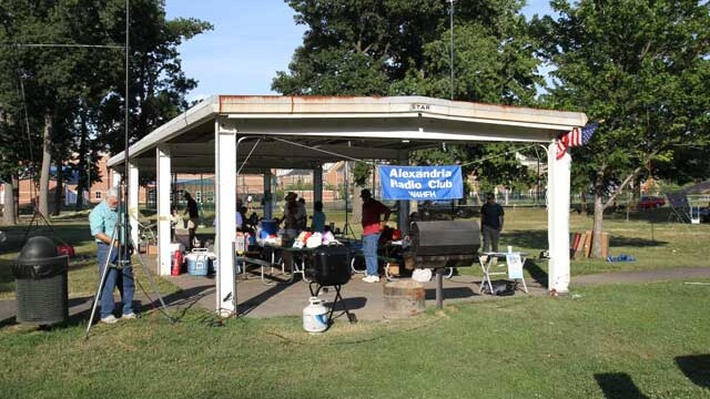 Alexandria Radio Club, W4HFH, at Armistead Booth park June 23-24 for Field Day 2012 Field-Day-2012
